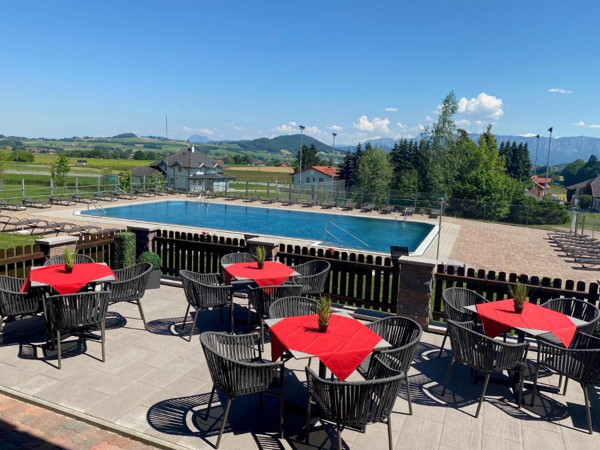 Hotel Lohninger-Schober Sankt Georgen im Attergau Ngoại thất bức ảnh