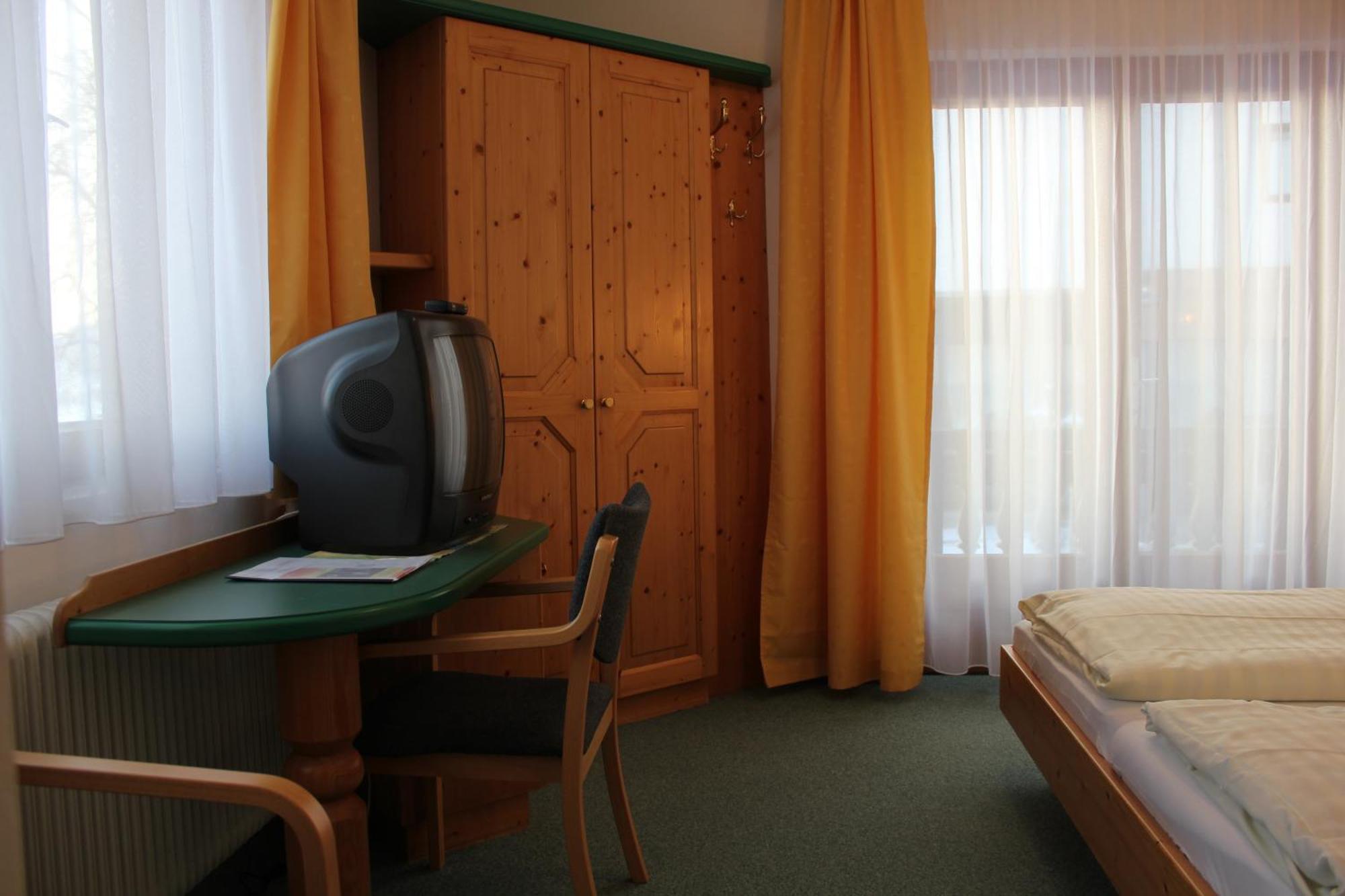 Hotel Lohninger-Schober Sankt Georgen im Attergau Phòng bức ảnh