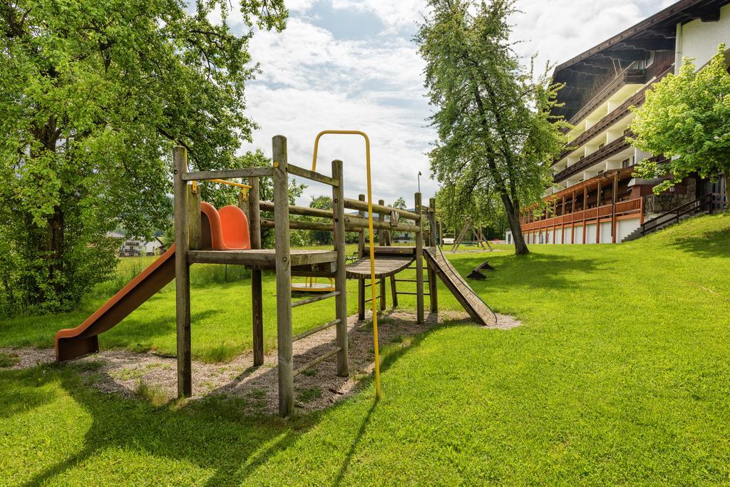 Hotel Lohninger-Schober Sankt Georgen im Attergau Ngoại thất bức ảnh