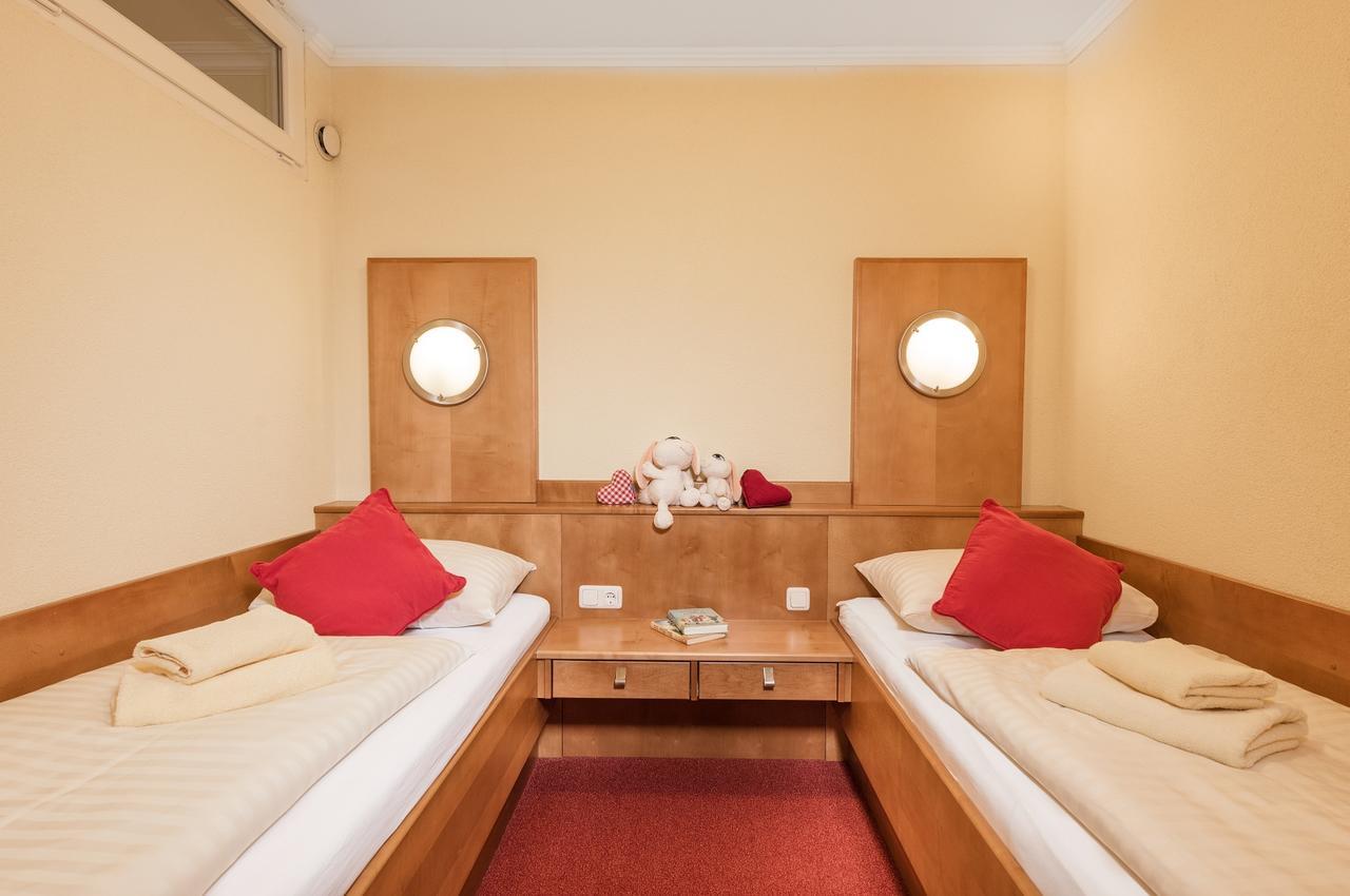 Hotel Lohninger-Schober Sankt Georgen im Attergau Ngoại thất bức ảnh